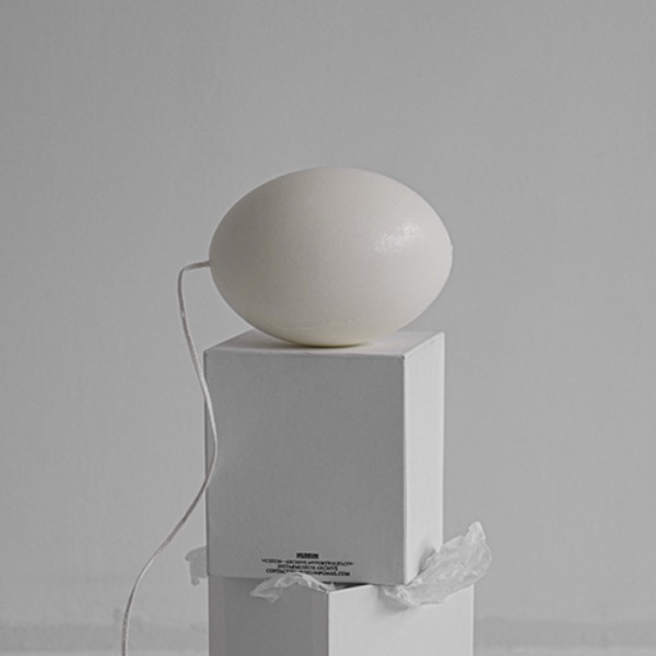 MUSEUM ARCHIVE OSTRICH EGG CANDLE - WHITE